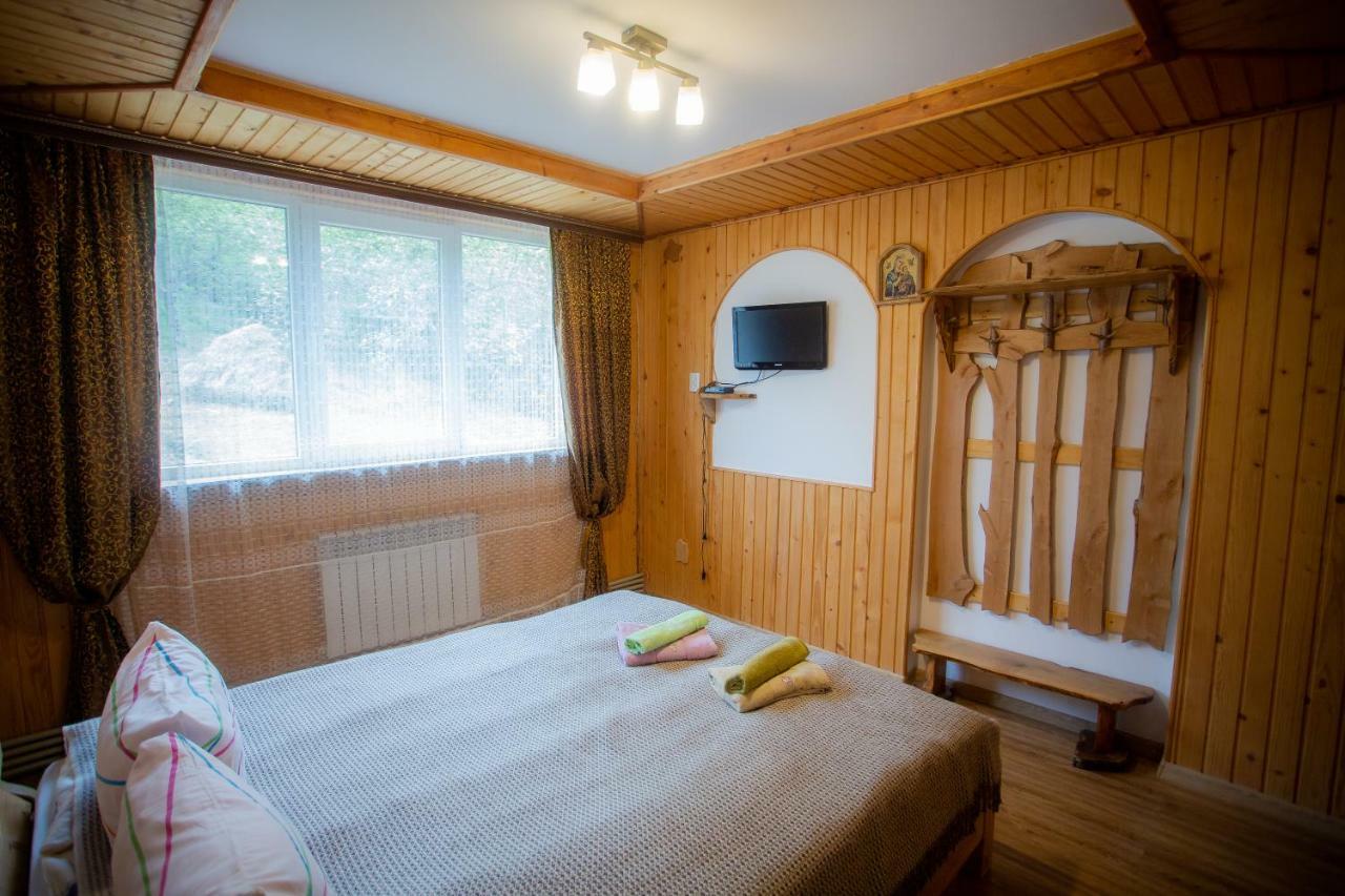 Hotel Сервус Guest Jaremče Exteriér fotografie