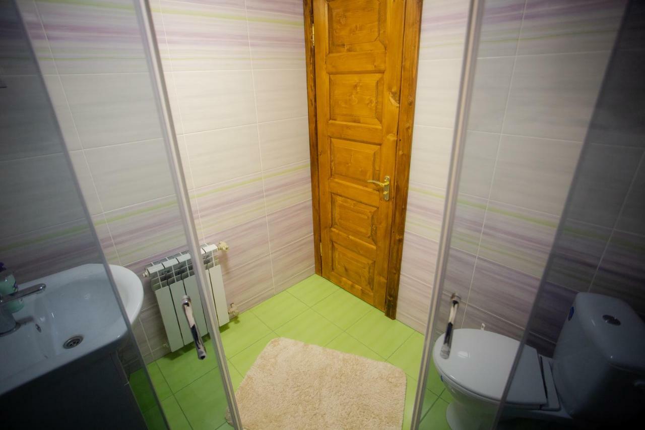 Hotel Сервус Guest Jaremče Exteriér fotografie