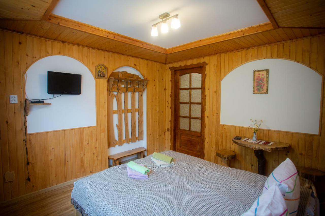 Hotel Сервус Guest Jaremče Exteriér fotografie